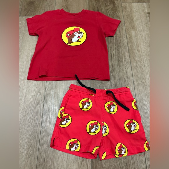 Buc-ees toddler clothing - Picture 1 of 3